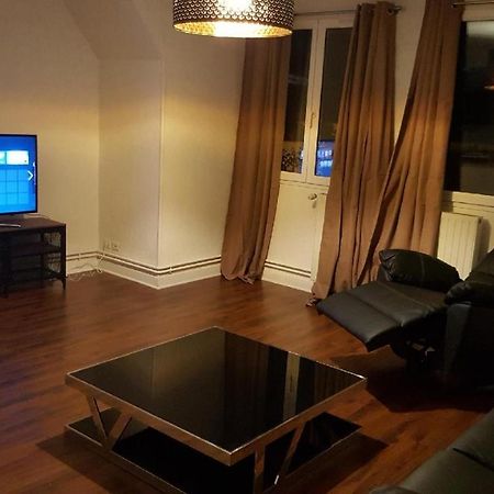 Bel Appartement En Plein Coeur De Ville Льо Крезо Екстериор снимка