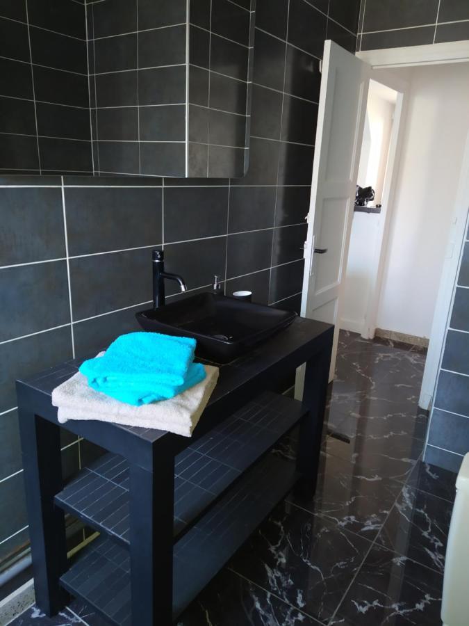 Bel Appartement En Plein Coeur De Ville Льо Крезо Екстериор снимка