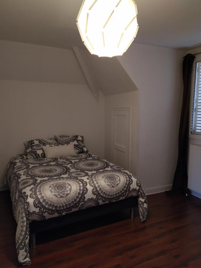 Bel Appartement En Plein Coeur De Ville Льо Крезо Екстериор снимка